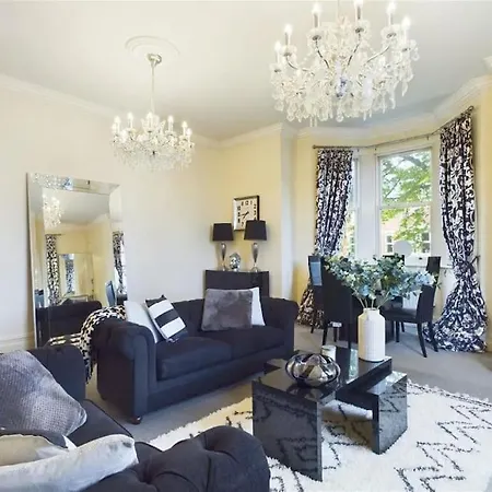 Upmarket Apartment In Ormskirk Exterior photo